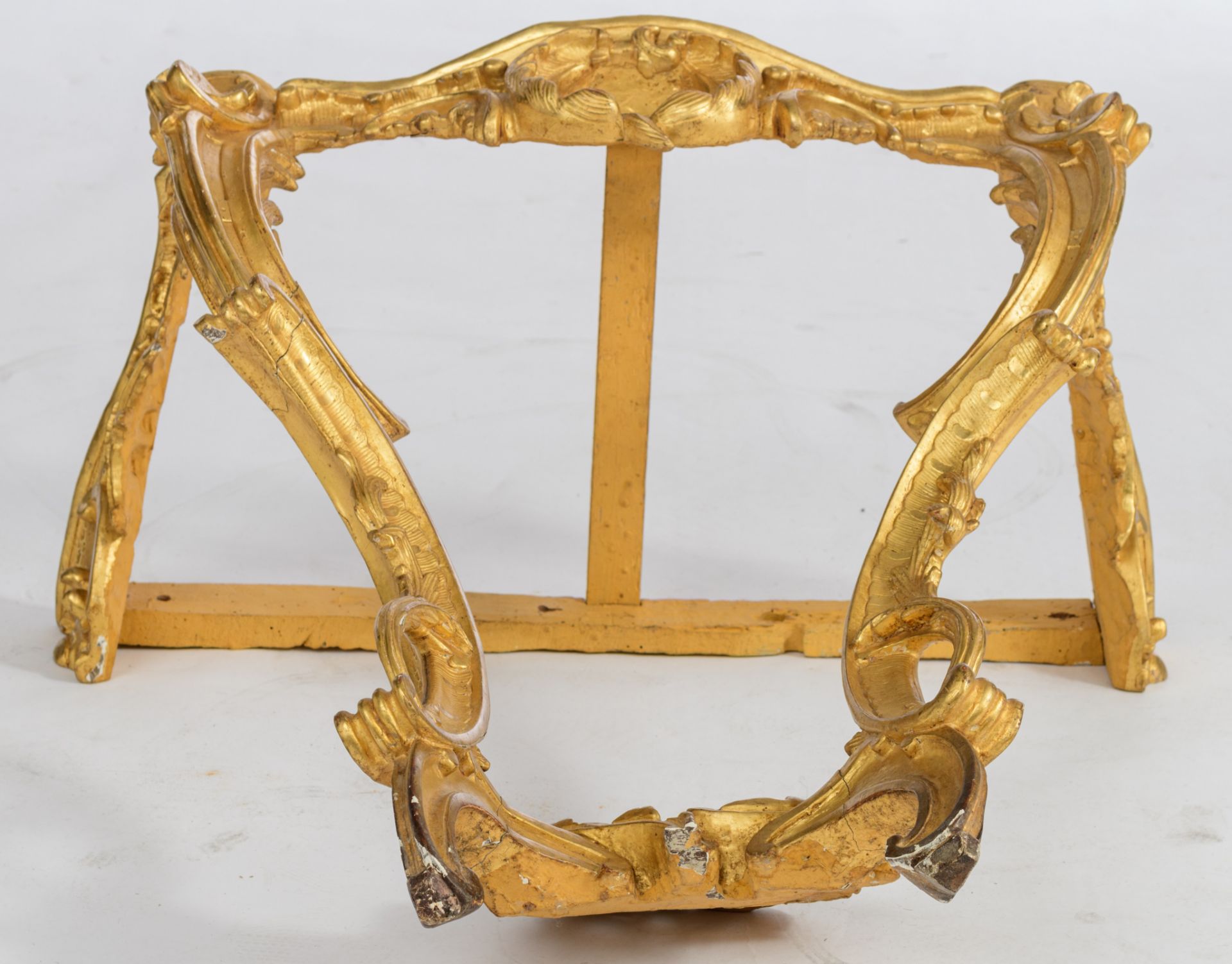 A richly carved giltwood Rococo console table, mid 18thC, H 83 - W 81,5 - D 48,5 cm - Image 11 of 11