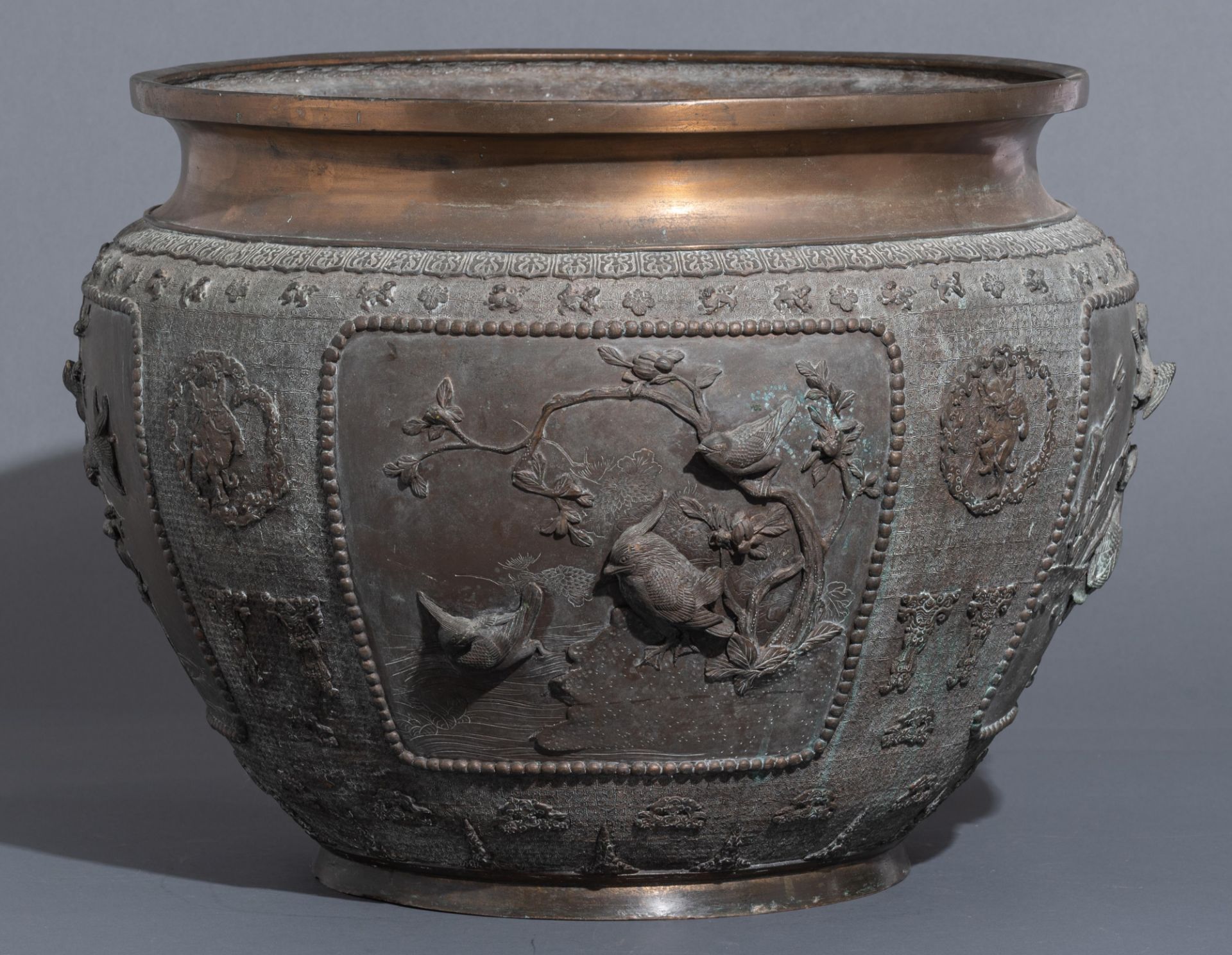 A Japanese bronze planter, Meiji period, H 45,8 - W 61 cm - Image 10 of 16