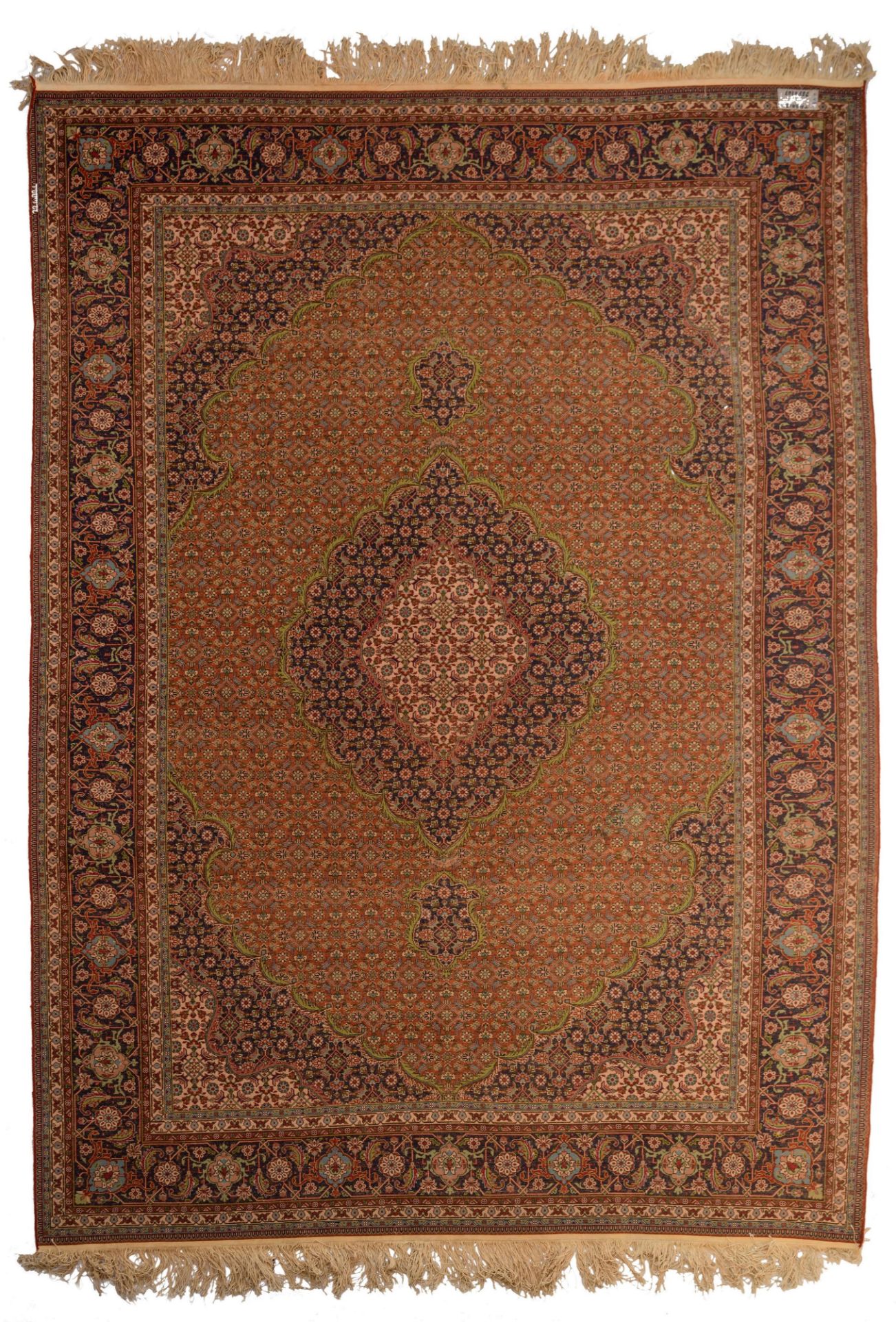 An Oriental Tabriz rug, 284 x 200 cm - Image 2 of 7