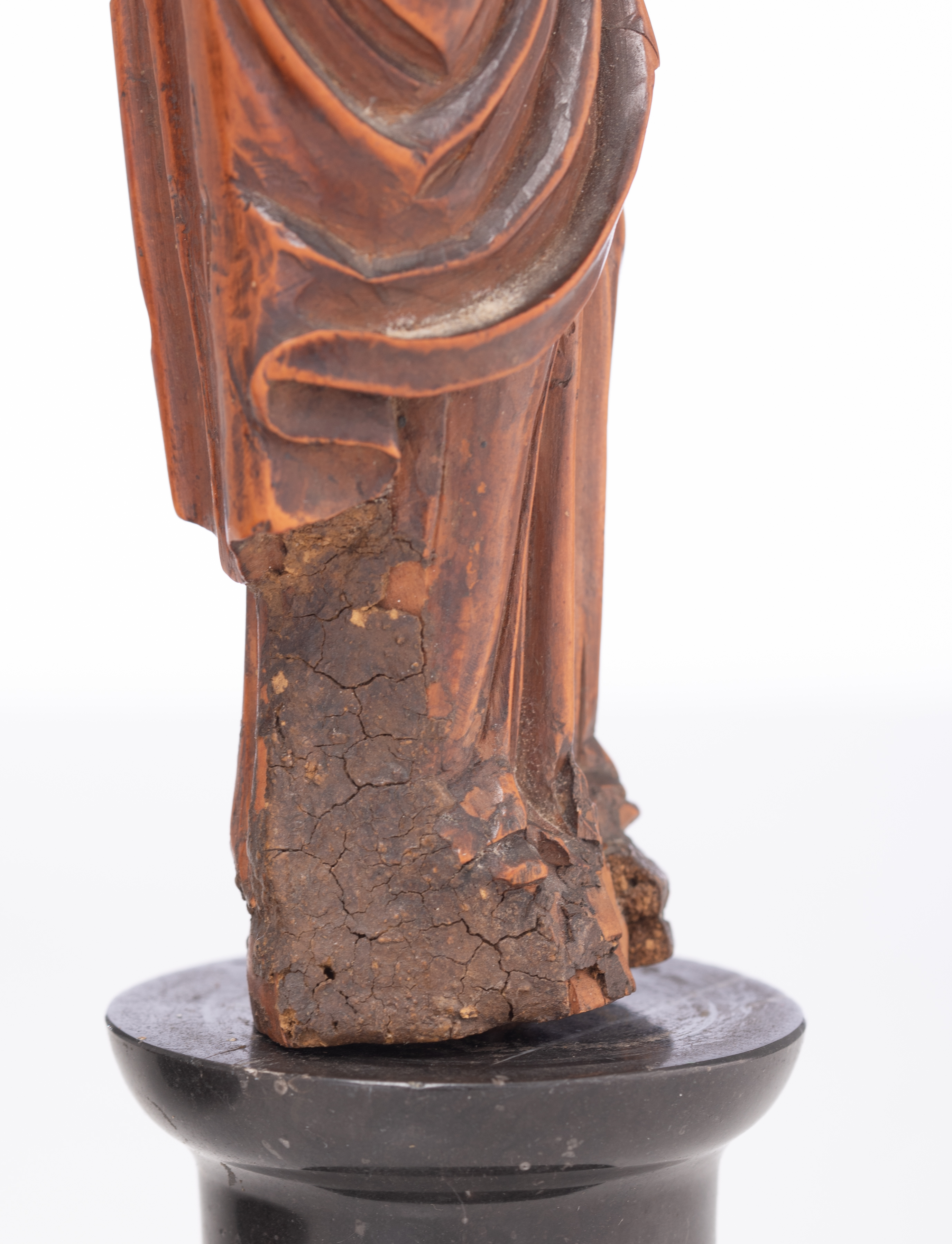 A 17thC Corpus Christi and a matching female martyr figure, 17thC, H 28 - 62 cm - Bild 12 aus 17