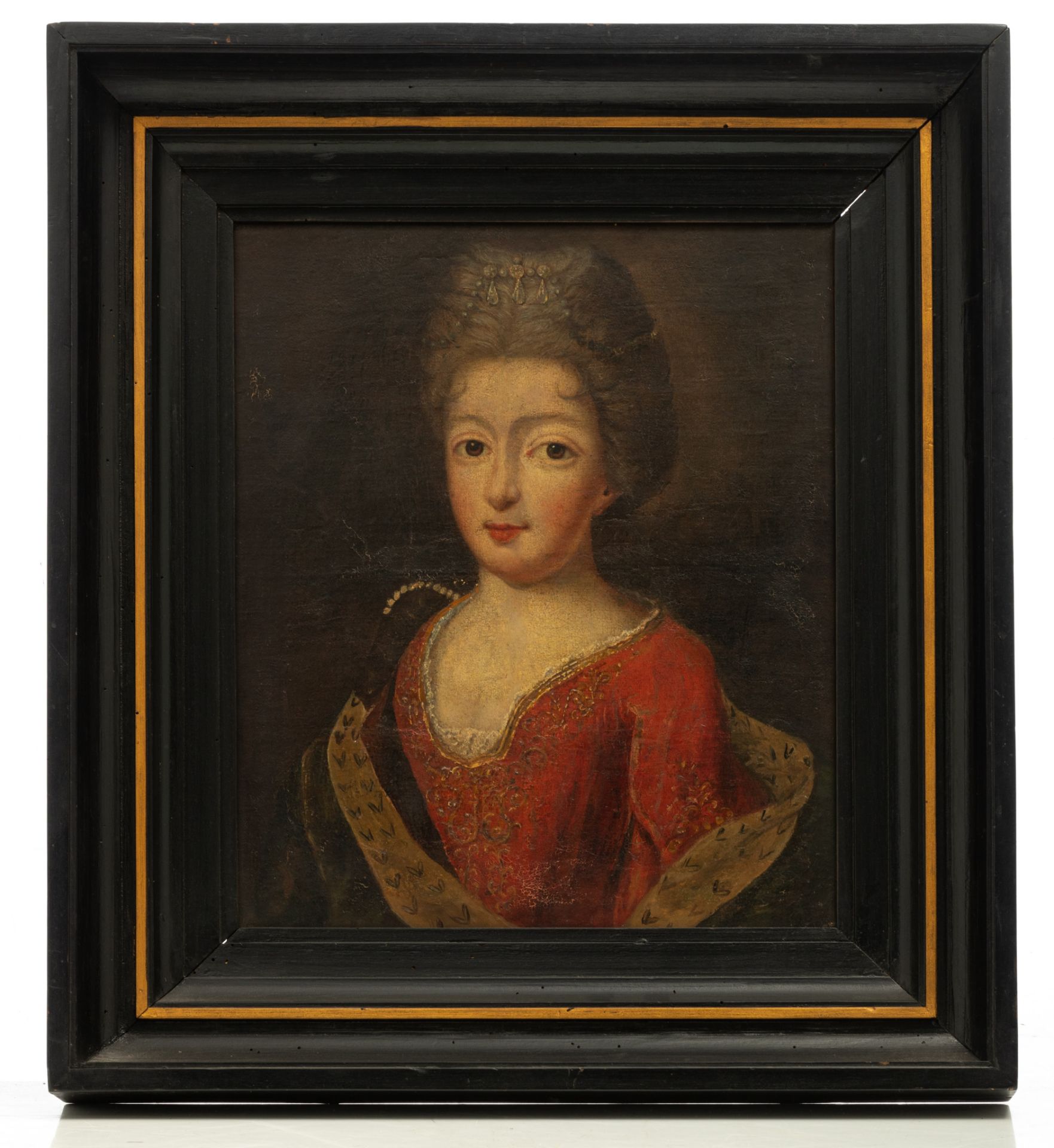 The portrait of a noble lady, 18thC, 32 x 39 cm - Image 8 of 13