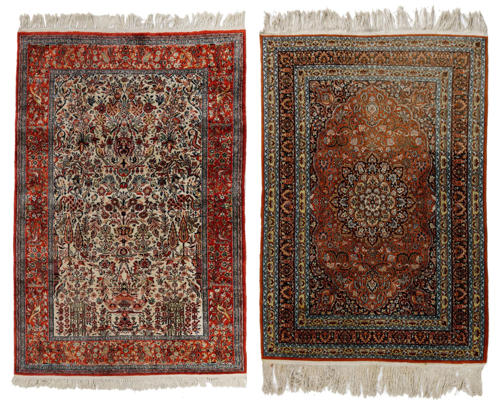 Two Oriental rugs, 122 x 179,5 / 123,5 x 177 cm