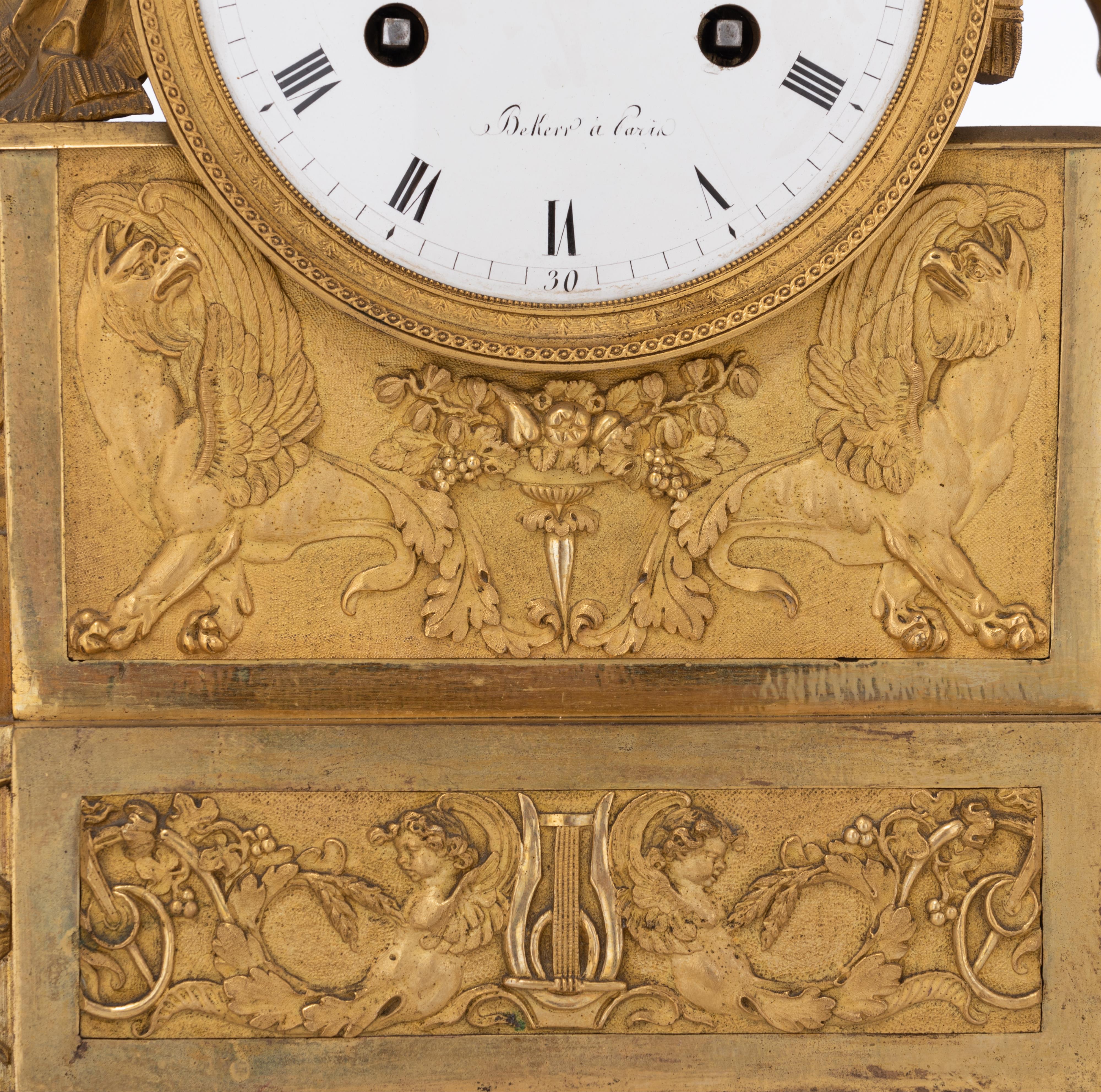 A French Restauration gilt bronze mantle clock, marked 'Bekerr à Paris', H 33 - W 43,5 cm - Image 9 of 9