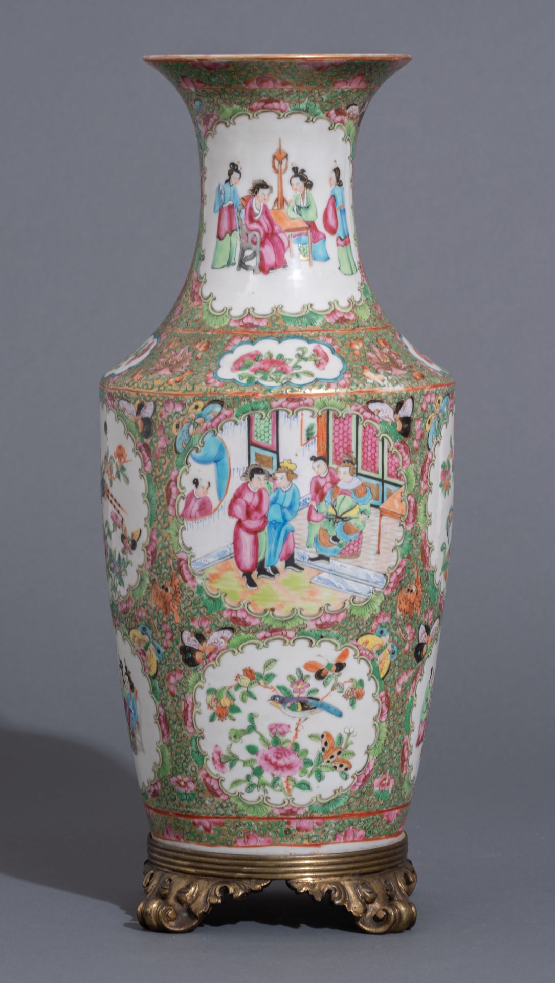 A collection of Chinese and Japanese porcelain items, 18th / 19th / 20thC, H 4 - 47 - ø 10,5 - 23 cm - Image 5 of 19