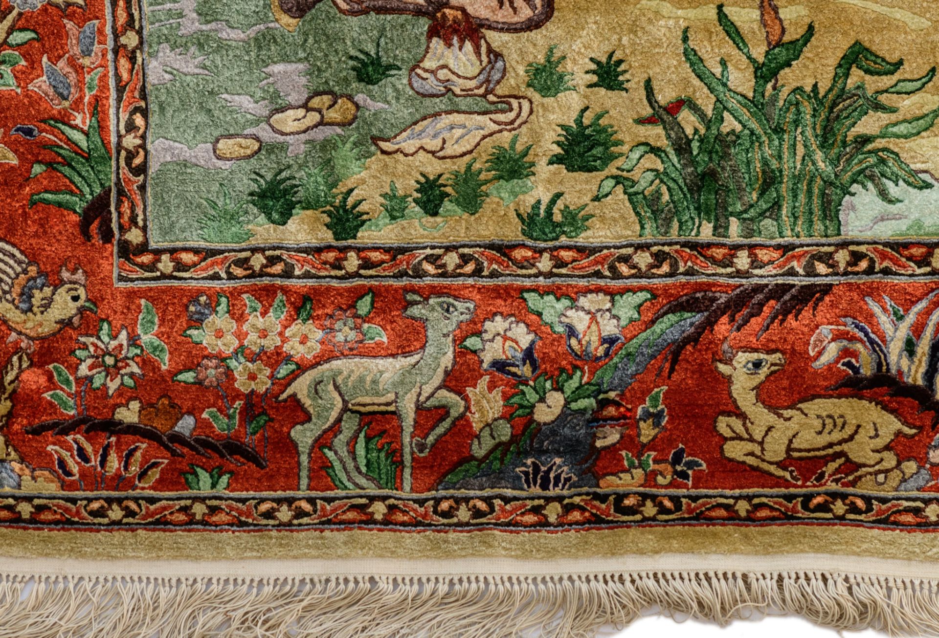 An Oriental carpet, decorated with figures in a landscape, wool on wool, 156 x 109 cm - Image 6 of 6