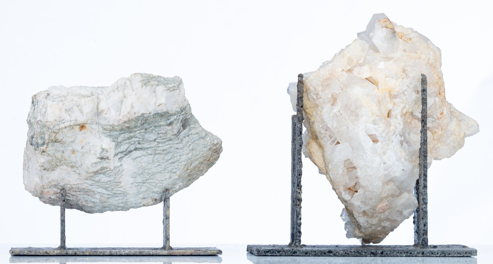 Two semi-precious stones presented on a metal base by Pia Manu, H 25,5 - 34 cm - Image 4 of 5