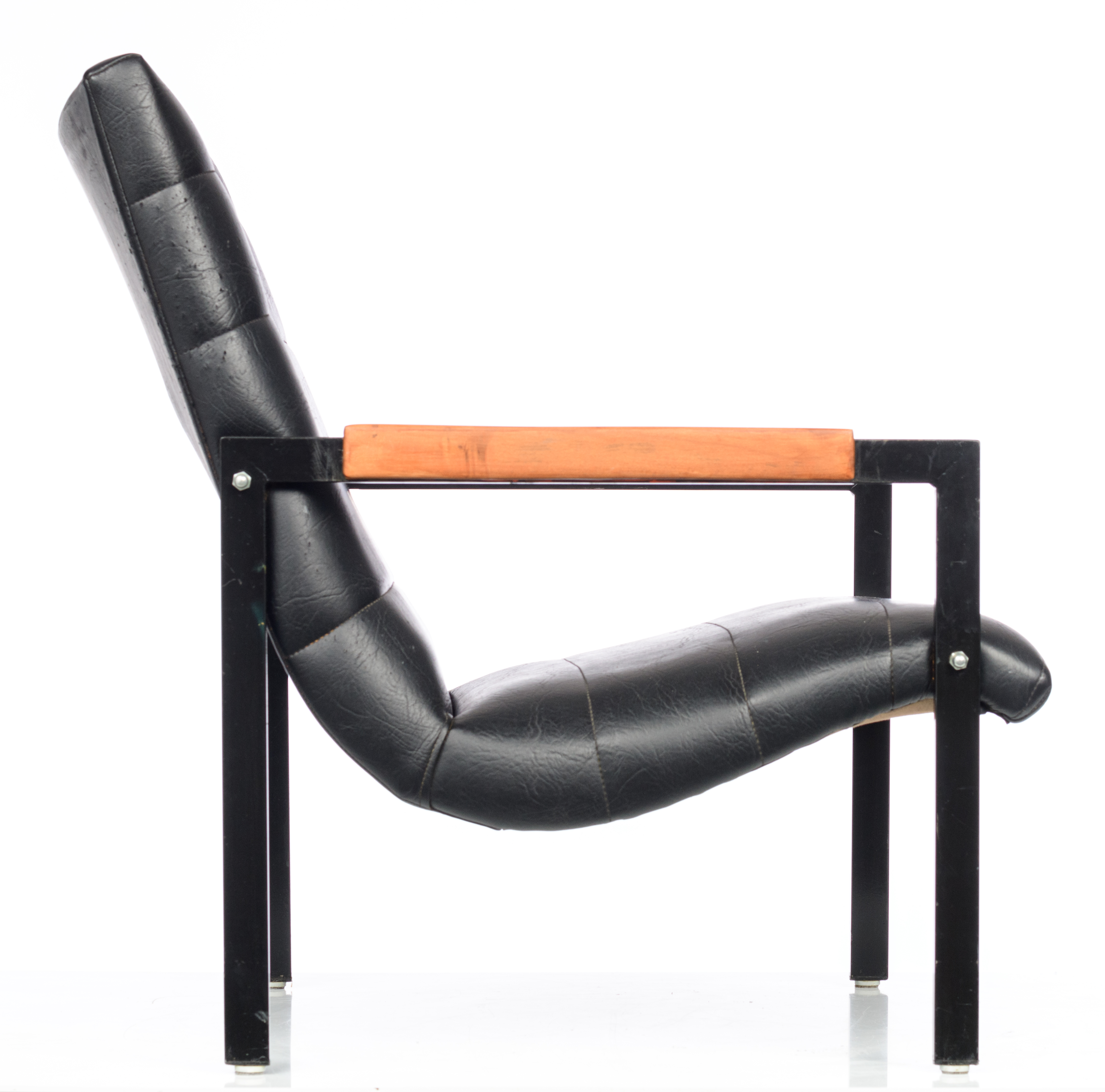 A design 'Las Vegas' armchair, by Pierre Guariche for Meurop in 1964, H 77 - W 67 cm - Image 4 of 10