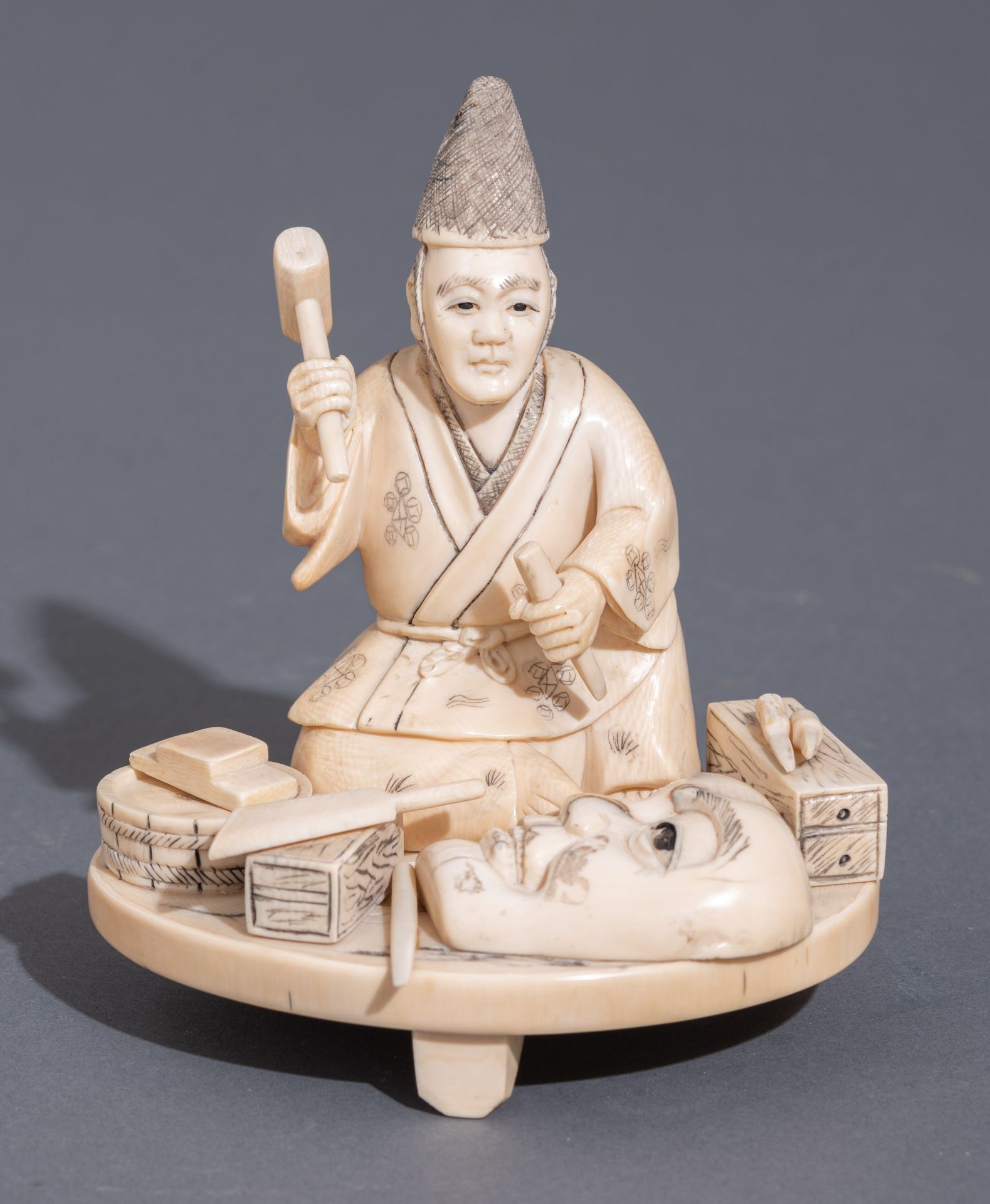 Two Japanese ivory okimono, H 12,3 cm - Weight about 345g - Image 2 of 10