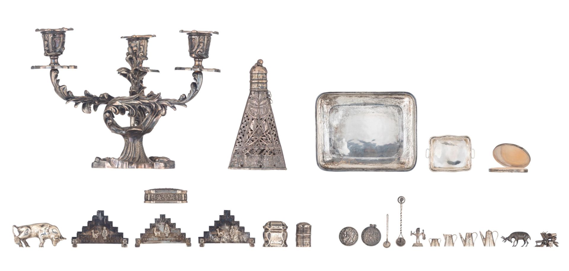 Various silver (800 > 935/000) 19th & 20thC 'Objets de vertu', toys, ornamental items, etc., the tot
