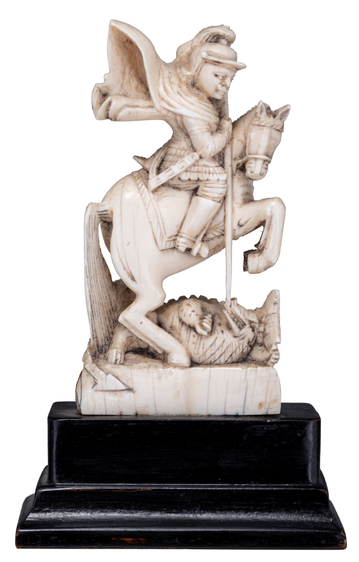 Four 19thC small Dieppe or Paris ivory figures, three on a wooden base, H 7,7 - 16,5 cm - Image 31 of 51