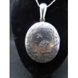 Air Ballooning : Hall Marked Silver pendant locket. A larger oval shaped picture / locket with