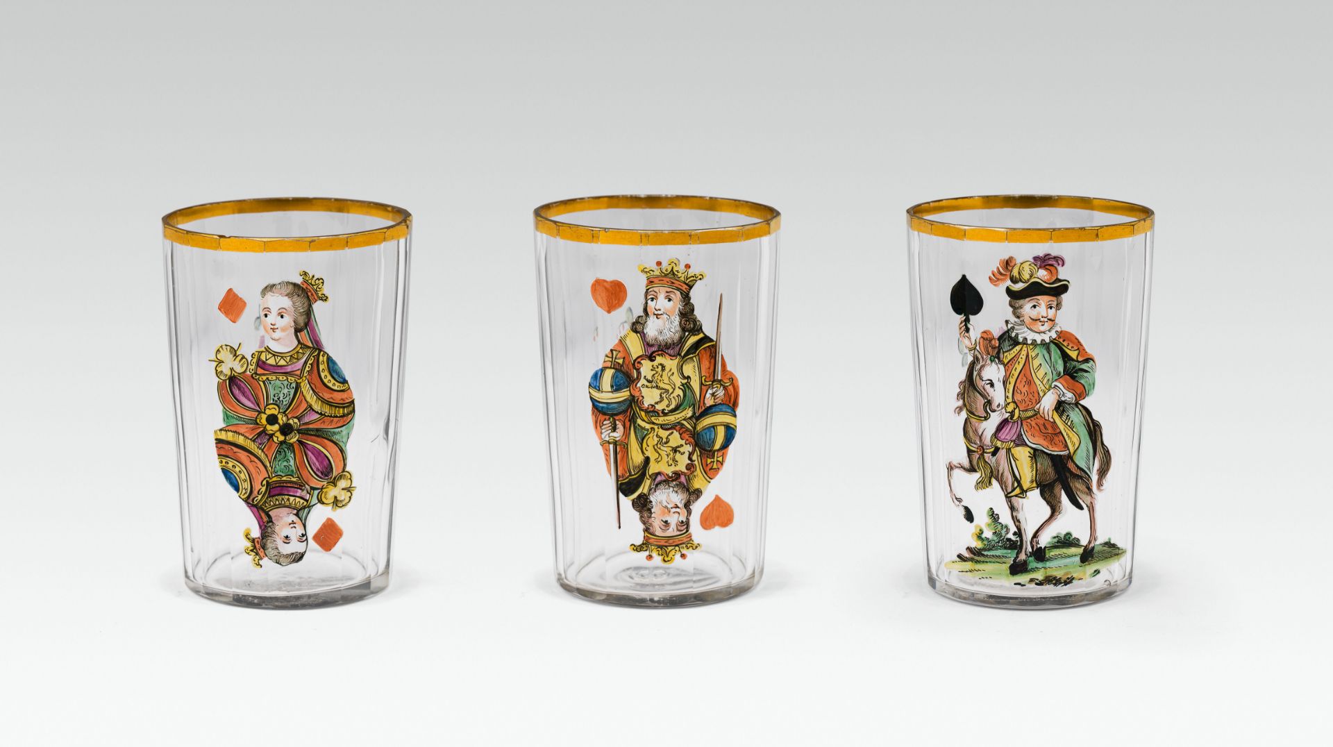 3 Glassescolourless glass, polished; enamel colour; 1 glass with 3 minor chippings at the liph. 11.4 - Image 2 of 4