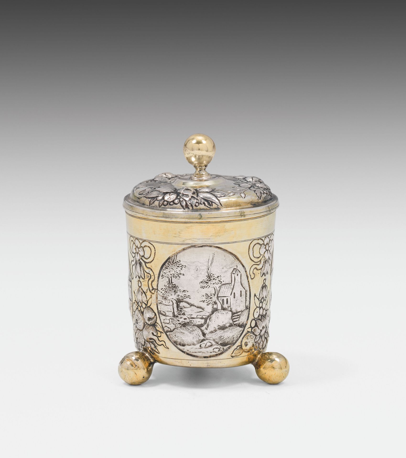 Beakersilver, partly gilded; marked on the bottom and on the lid: Augsburg hallmark, "92" and