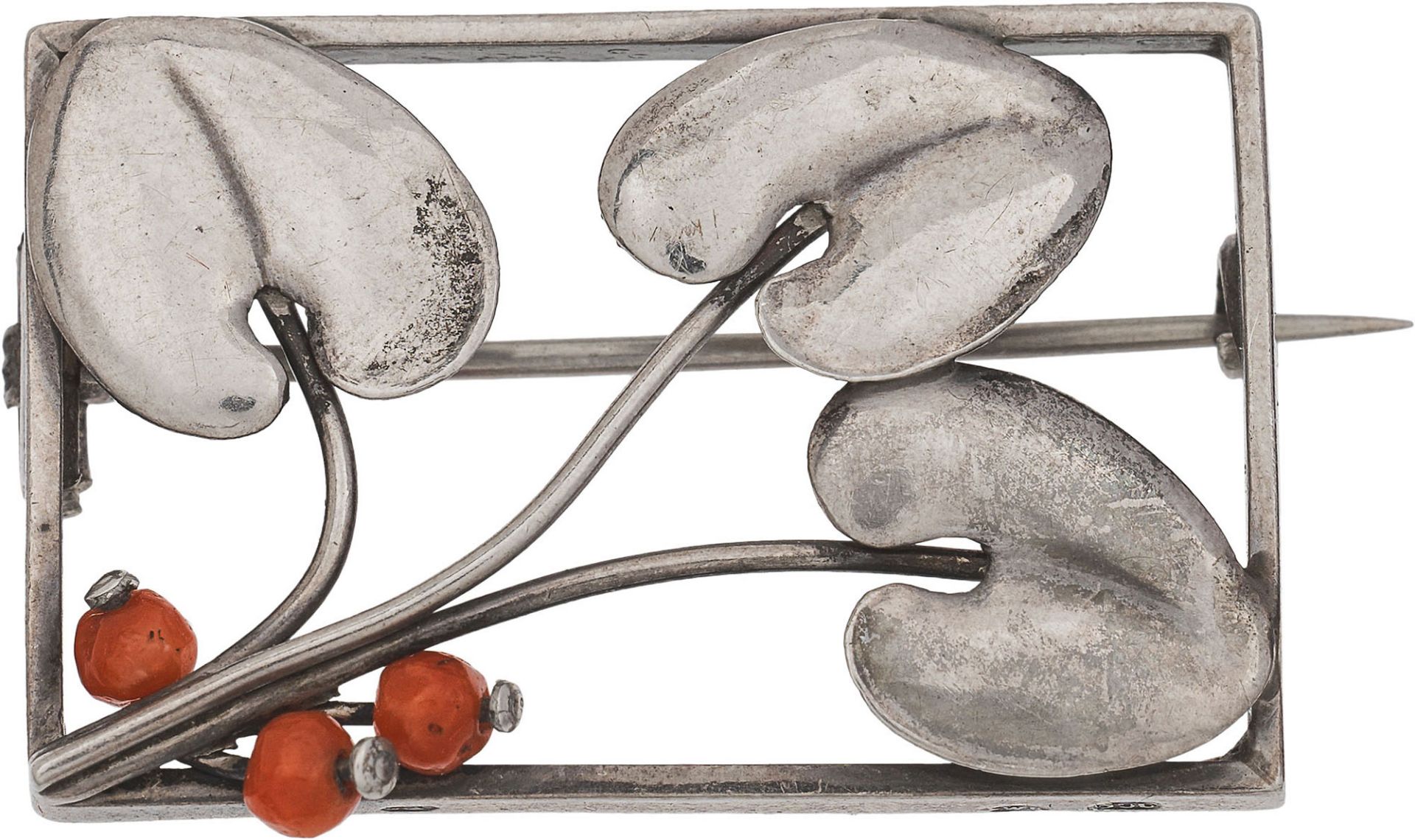 Broochsilver, coral; marked on the side: Vienna toucan hallmark, maker's mark "WK", silver