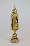 Tempelfigur, Thailand, wohl 19. Jh., Rattanakosin-Stil, wohl Bronze über Schwarzlack vergoldet.