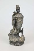 Guanyin (Kuan-yin) Figur, weiblicher Bodhisattva des Mitgefühls, China, 20. Jh.