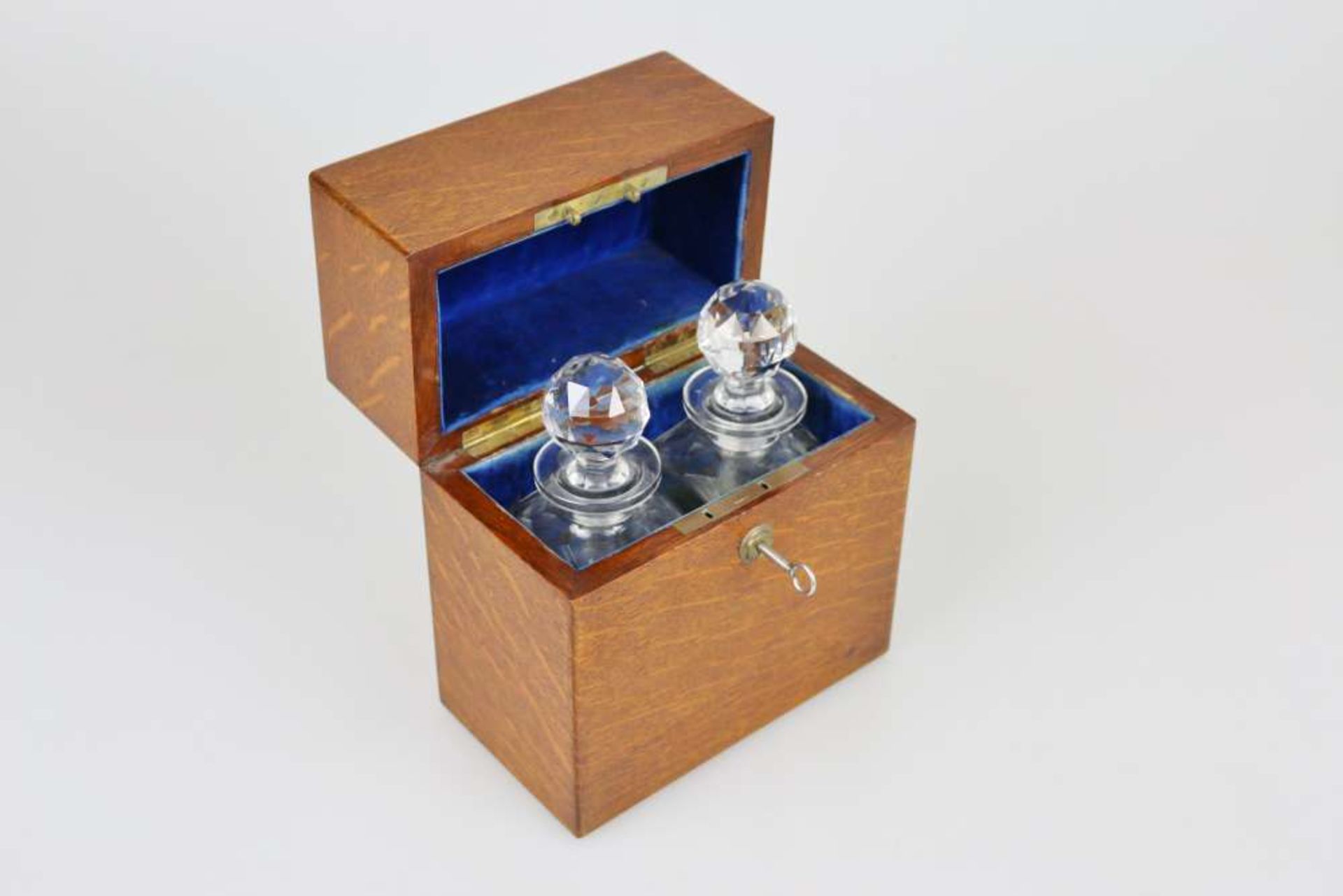 Decanter Box mit 2 Karaffen