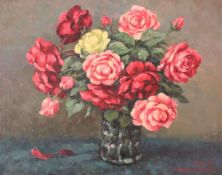 Maximilian KLEIN VON DIEPOLD (1873-1949), Stillleben mit in voller Blüte stehenden Rosen.