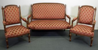 Sitzbank mit zwei Armstühlen, wohl 19. Jh., Louis Seize-Stil, Nussholz, teils goldfarbig applizier