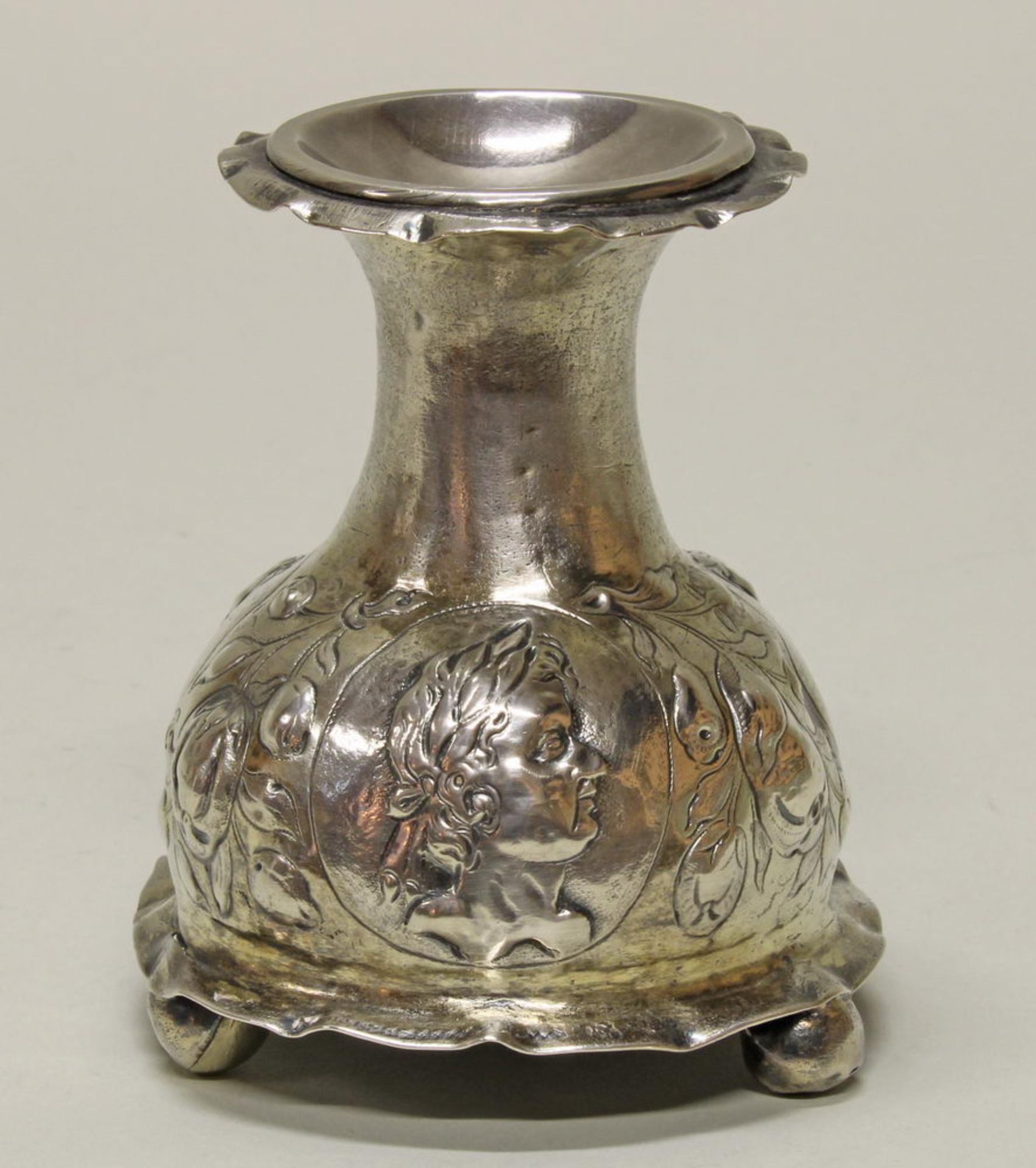 Gewürzschale, Silber, Nürnberg, um 1691-1701, Jacob Pfaff, mit Cäsarenbildnissen und Früchten,