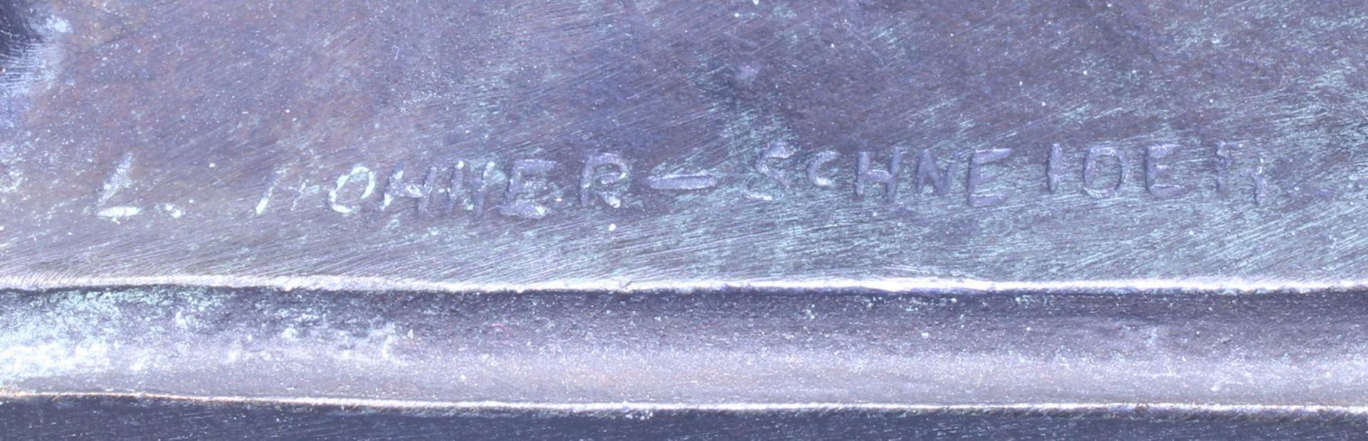 Bronze, schwarz patiniert, "Trabendes Pferd", auf dem Sockel signiert L. Hohner-Schneider, unter de - Image 3 of 3