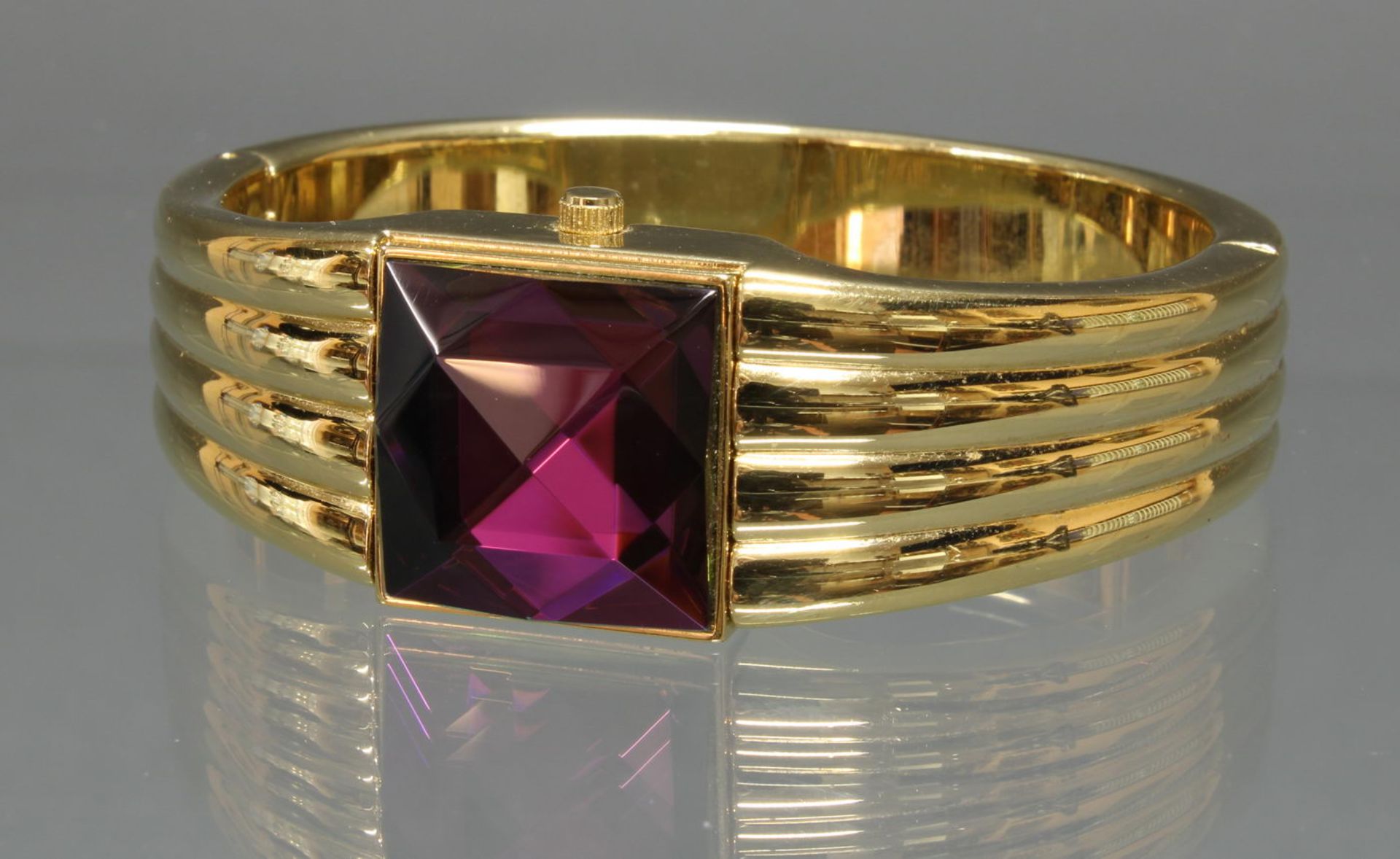 Modeschmuck-Spangenarmreif, mit versteckter Uhr, Quarz, Amethyst-Imitation, silberfarbenes Zifferbl