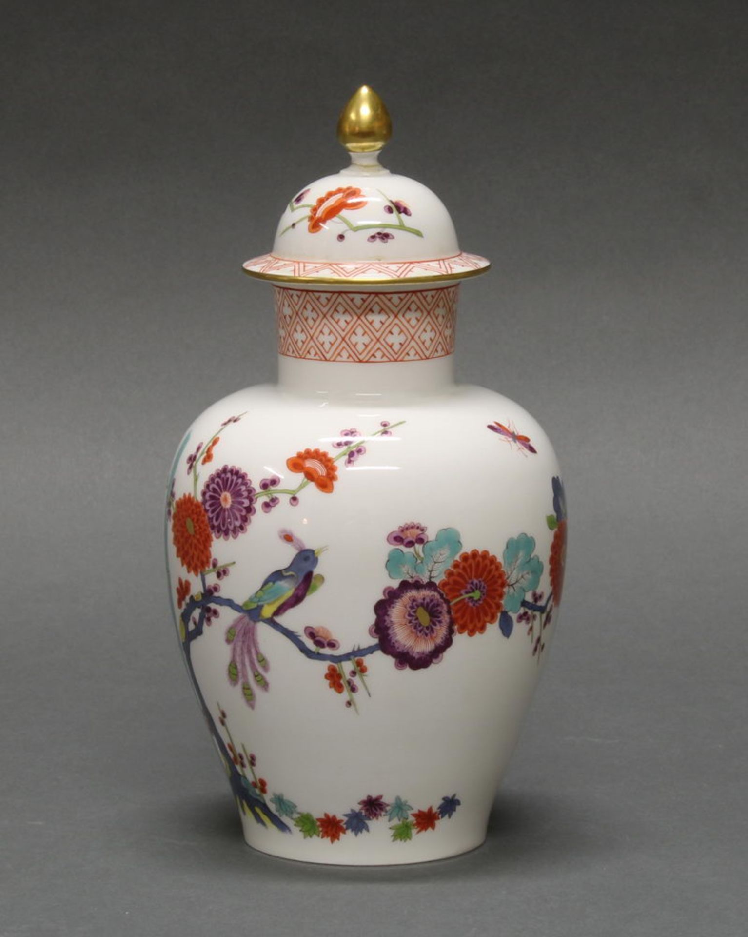 Deckelvase, Meissen, Schwertermarke, 1924-1934, 1. Wahl, indische Malerei mit Vögeln, Goldrand, 22