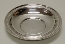 Schale, Silber 925, International Silver Co., Reliefbordüre, 4 cm hoch, ø 24.5 cm, ca. 310 g