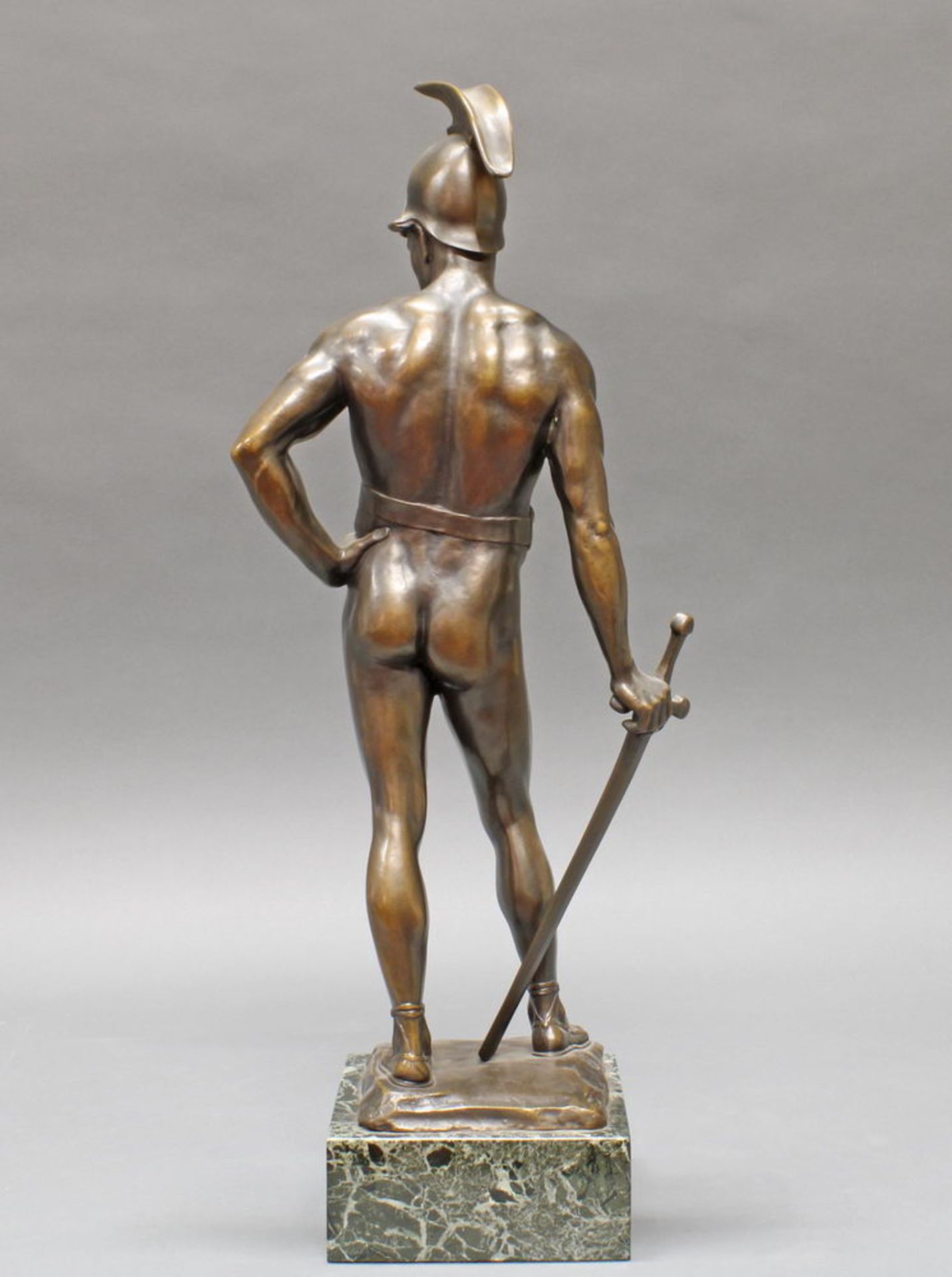 Bronze, "Gladiator", Stempel im Guss unten Martin u. Piltzing Hofbildgiesser Berlin, ca. 53 cm hoch - Image 2 of 3