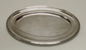 Vorlegeplatte, Silber 800, Italien, Schiavon, oval, profilierter Rand, 39 x 27 cm, ca. 680 g