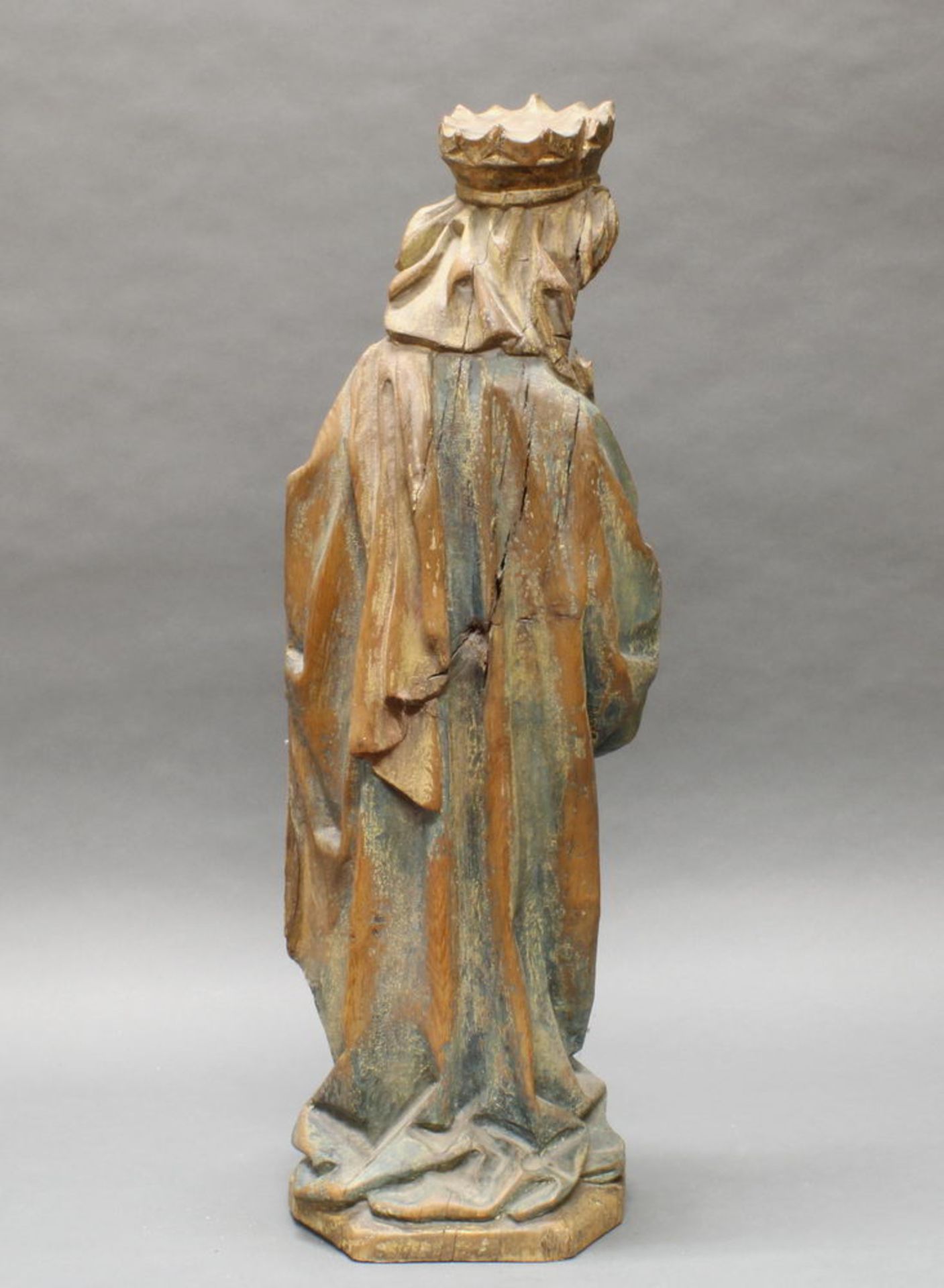 Skulptur, Holz geschnitzt, "Hl. Katharina", 19./20. Jh., im Stil des frühen 16. Jh., 80 cm hoch, U - Image 2 of 2