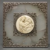 Elfenbeinrelief, "Madonna della Sedia", nach Raffael, ø ca. 5.5 cm, mit Silberrahmen und Schmuckst