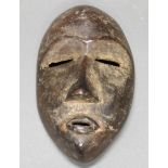 Miniaturmaske, 'Passport-Maske', Dan, Elfenbeinküste, Afrika, authentisch, Holz, geschwärzt, teil