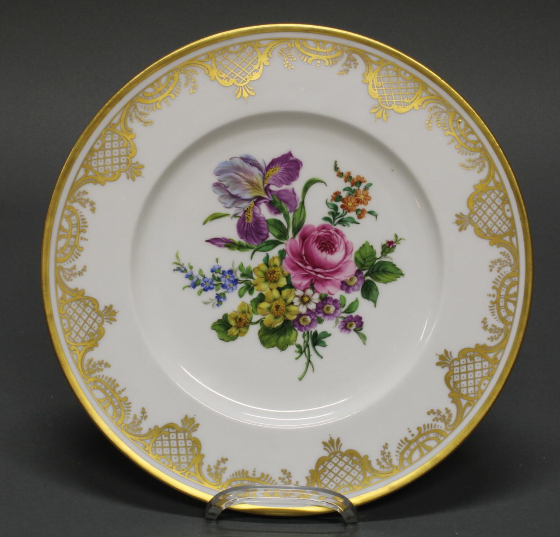 Teller, Meissen, Schwertermarke, 1850-1914,, 2. Wahl, buntes Blumenbukett, Fahne mit Goldzierrat, G