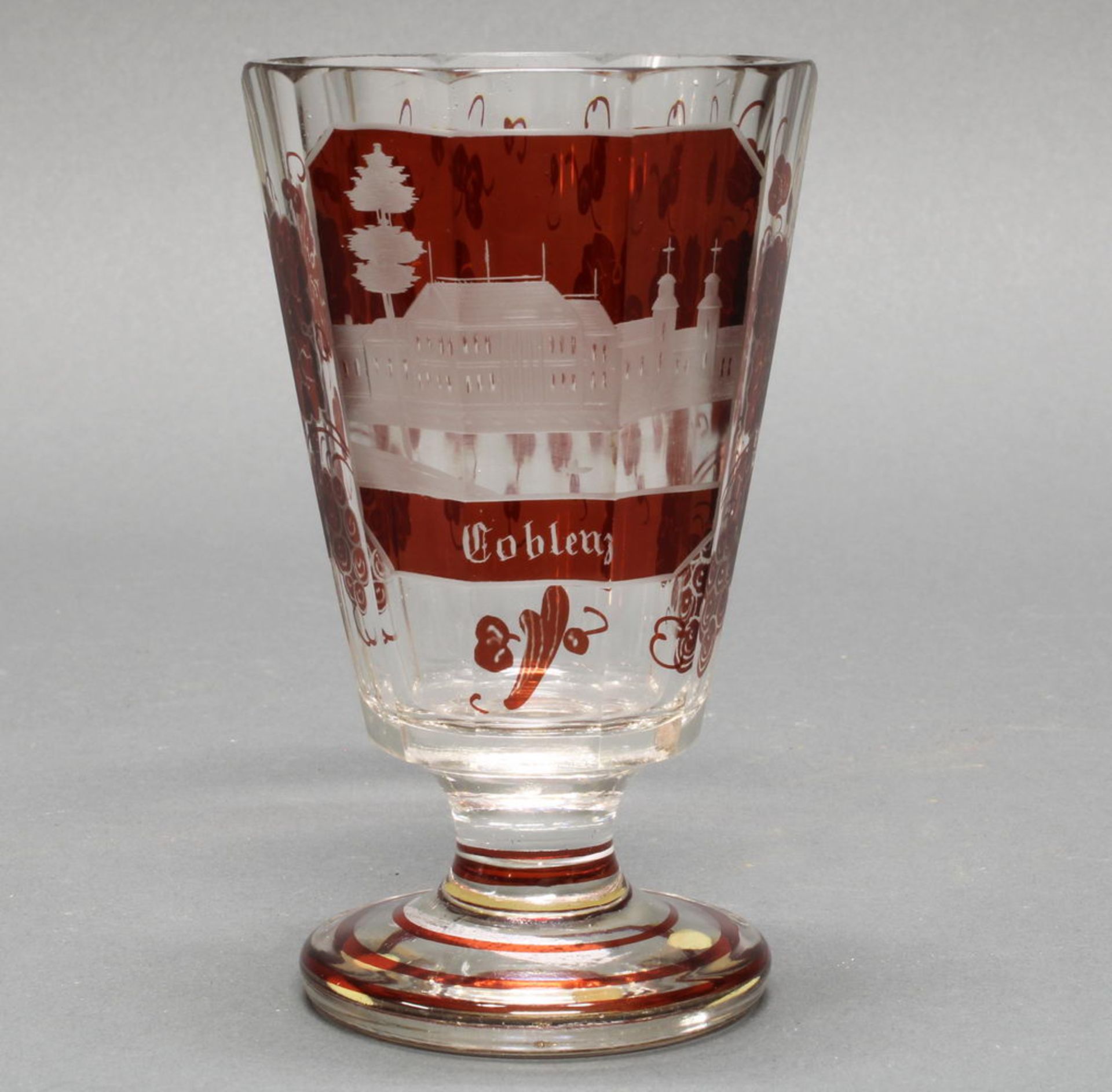 Souvenirbecher, "Coblenz", 1870er Jahre, farbloses Kristallglas, rubinroter Überfangdekor, geschni