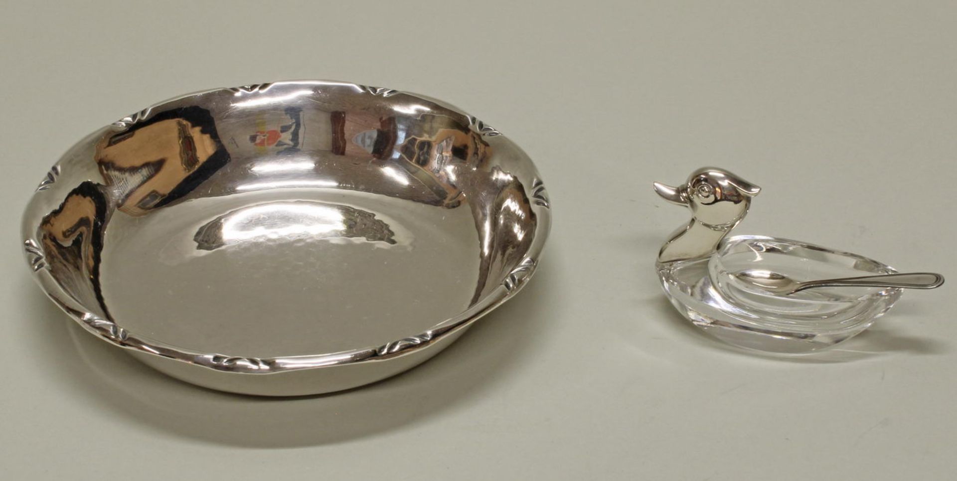 Gewürzschälchen, "Ente" mit Löffelchen, Silber 835, Korpus aus Kristallglas, 5 cm hoch; Schälch