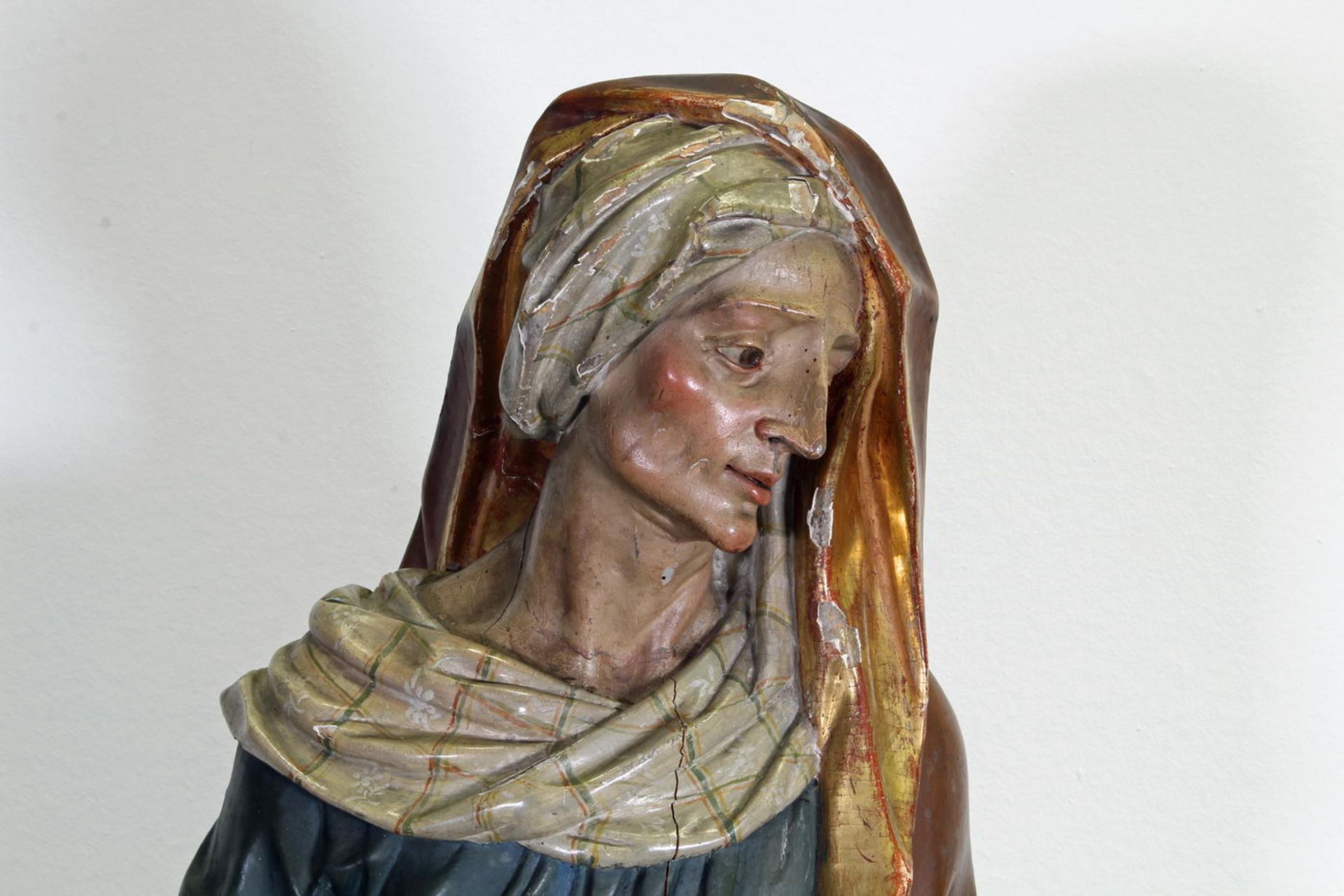 Skulptur, Holz geschnitzt, "Anna, Maria das Lesen lehrend", Italien, 18. Jh., 114 cm hoch, teils or - Image 2 of 3