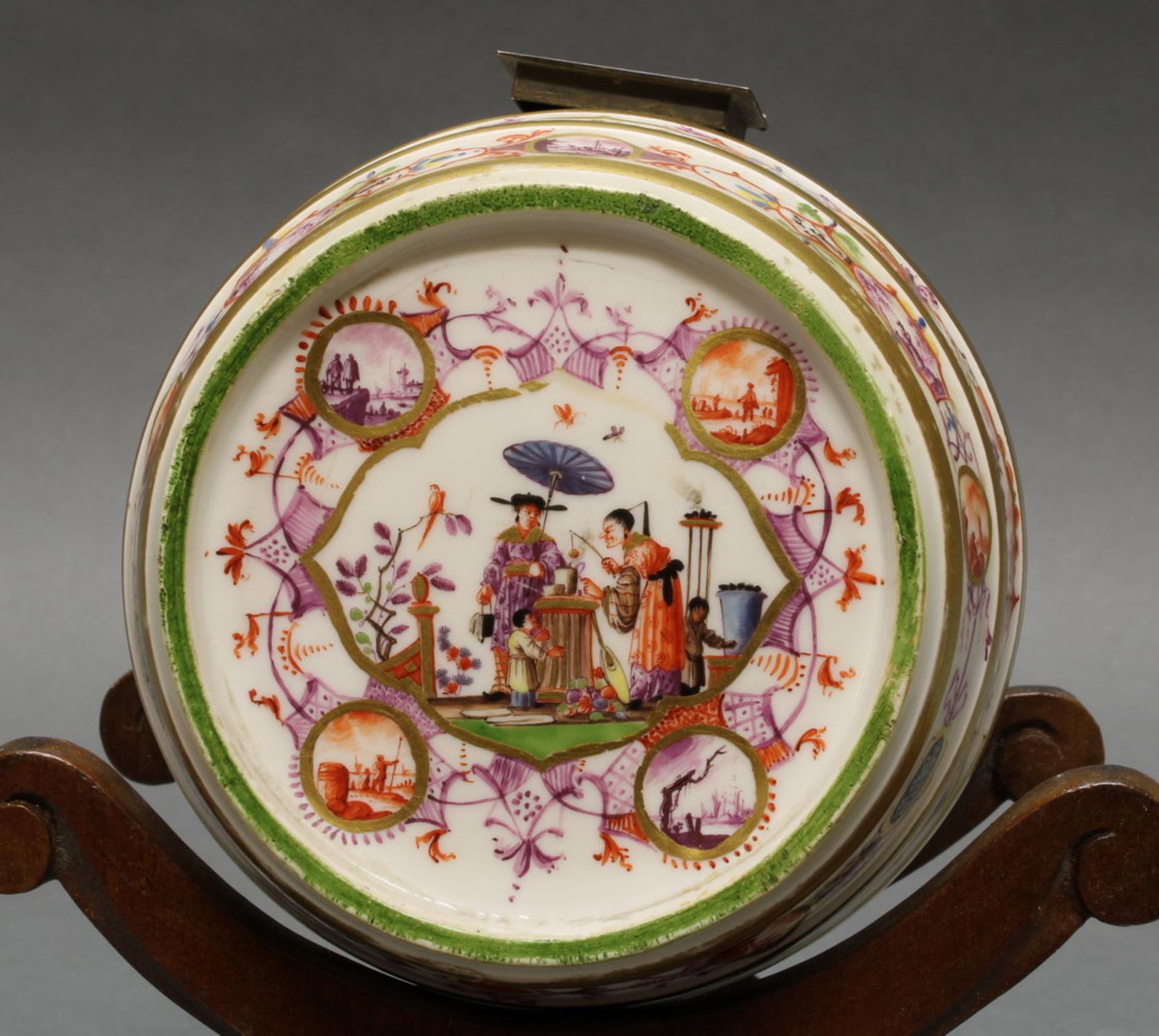 Likör- oder Kaffeefässchen, Meissen, Schwertermarke, wohl um 1725/30, Chinoserie- und Kauffahrtei - Image 4 of 6