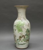 Balustervase, China, 2. Hälfte 19. Jh., Porzellan, famille rose, Szene mit einem Knaben auf Ochsen
