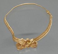 Collier, 1960er Jahre, RG/GG 750, seitliche Goldschleife, 36 cm lang, 48 g