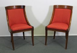 Paar Gondellstühle, wohl um 1900, Mahagoni, Sitz- und Rückenpolster mit rotem Bezug, 1x leicht in