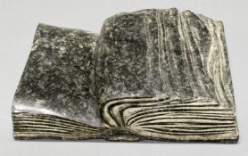 Skulptur, dunkler Marmor, "Buch", 20./21.Jh., 23 x 16 x 6.5 cm