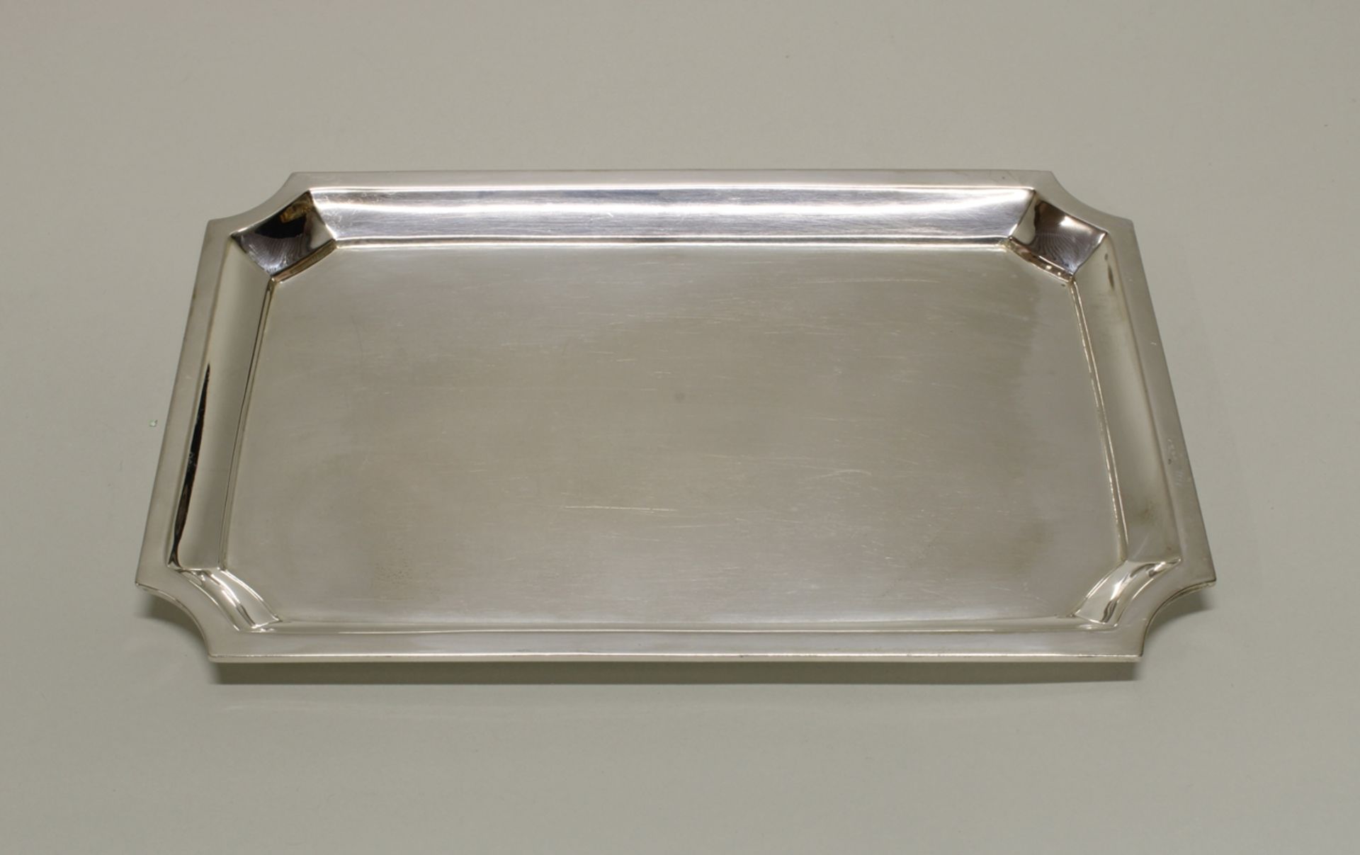 Tablett, Silber 800, deutsch, rechteckig, eingezogene Ecken, 26.5 x 17.5 cm, ca. 327 g, Gebrauchssp