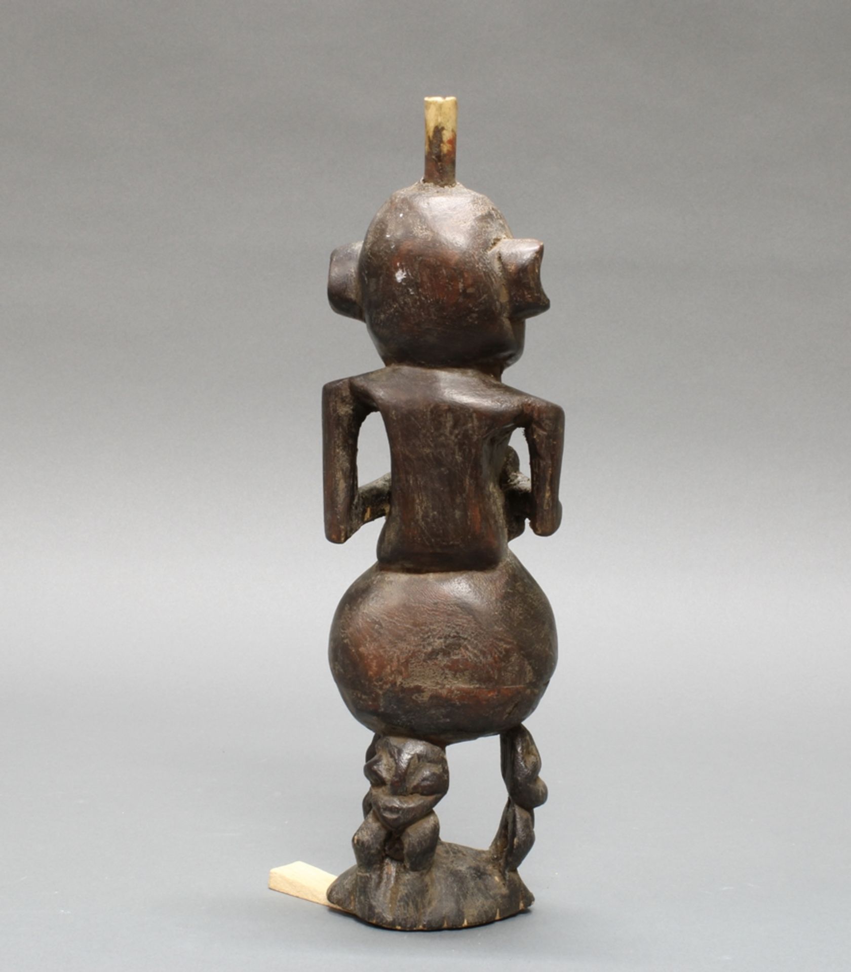 Figürliche Pfeife, Luba, Zaïre, Afrika, authentisch, Holz, 32 cm hoch. - Image 2 of 2