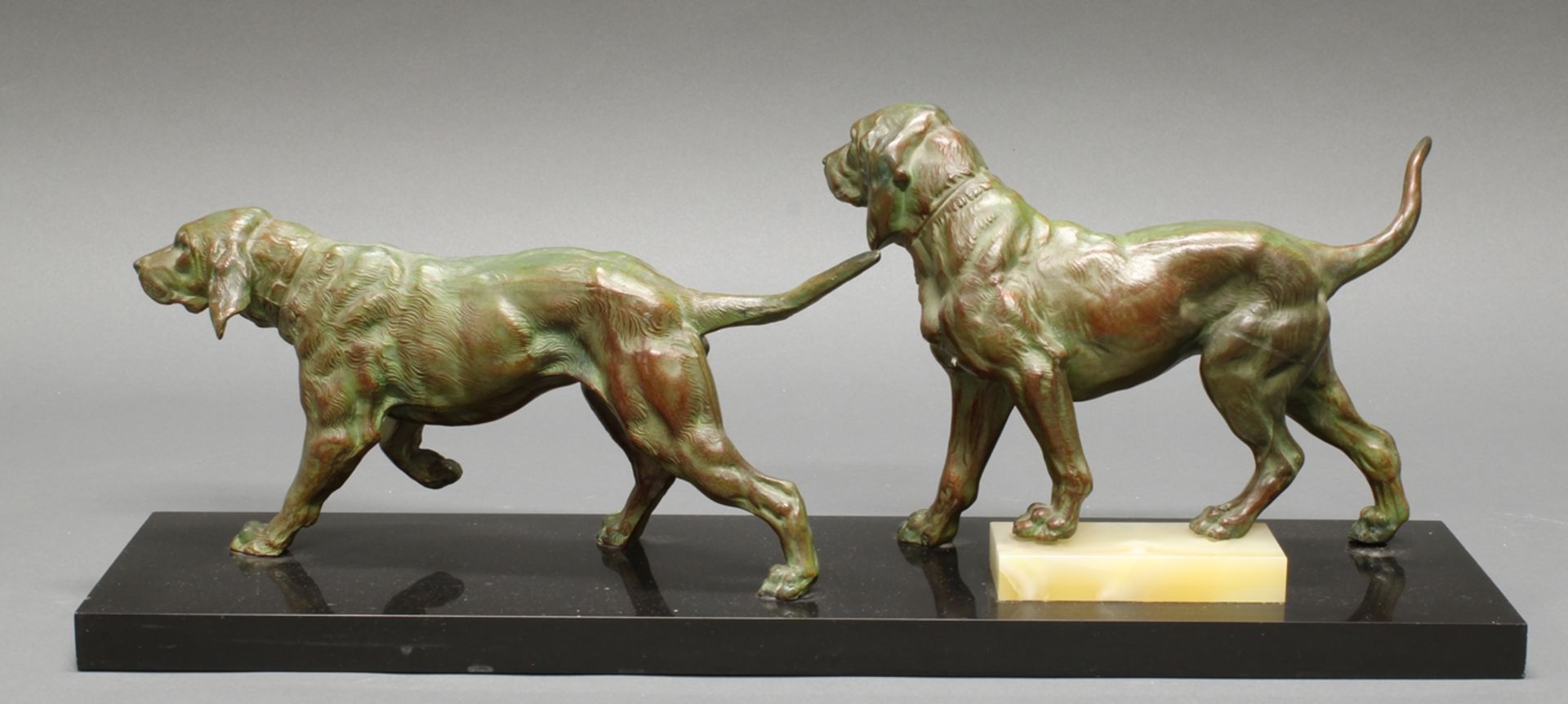 Bronze, grün-braun patiniert, "Jagdhunde", auf Steinsockel, ca. 23,5 x 60 cm - Image 3 of 3