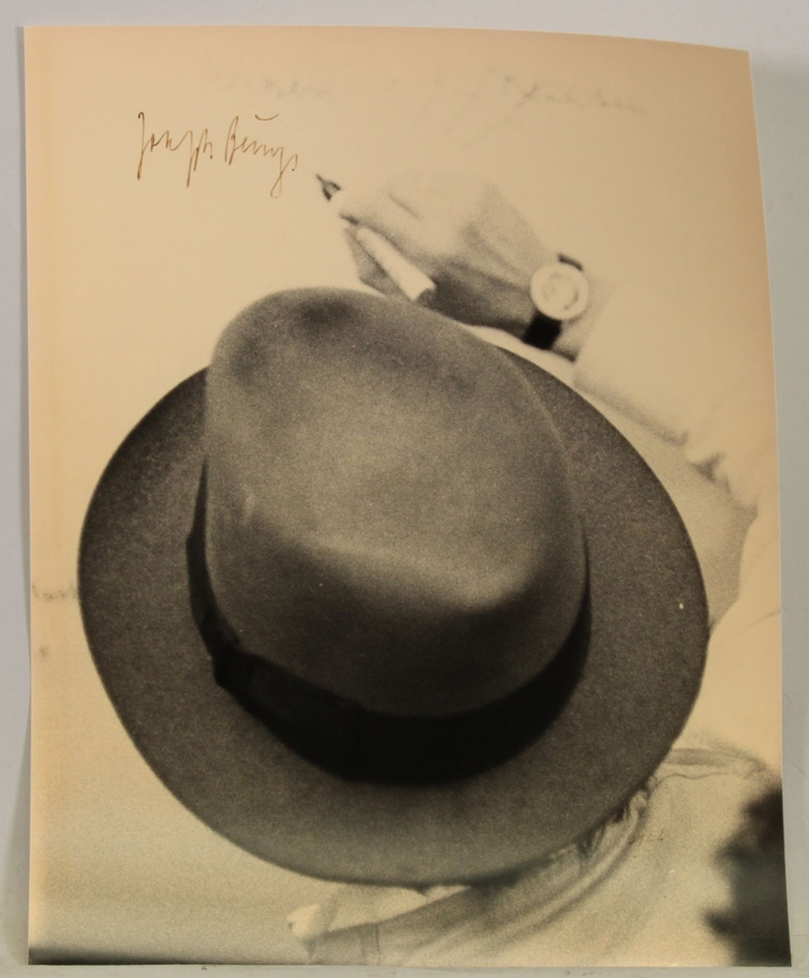 Beuys, Joseph (1921 Kleve - 1986 Düsseldorf, deutscher Aktionskünstler, Studium und Professur an de - Image 2 of 4