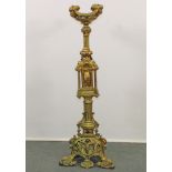 Altarkerzenleuchter, Historismus, 19. Jh., goldbronziertes Metall, Farbsteinbesatz, 89 cm hoch, Alt