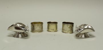 3 Serviettenringe, Silber 84er, oval, florale Dekore, verschieden, Reste von Vergoldung, 3.8-4 cm h