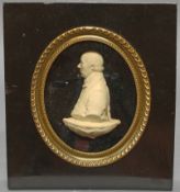 Relief, wohl Meerschaum geschnitzt, "Herrenporträt", 19. Jh., ca. 10.5 cm hoch, undeutlich bezeichn
