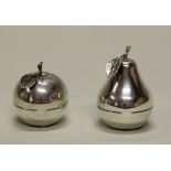 2 Deckeldosen, "Apfel", "Birne", Silber 800, Italien, 5-6.5 cm hoch, zus. ca. 65 g